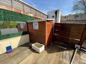 SHED ON BALCONY- click for photo gallery